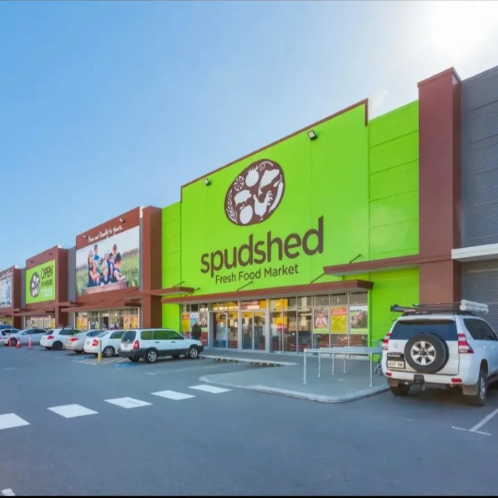 Shopping centre canopy repaint, Midland