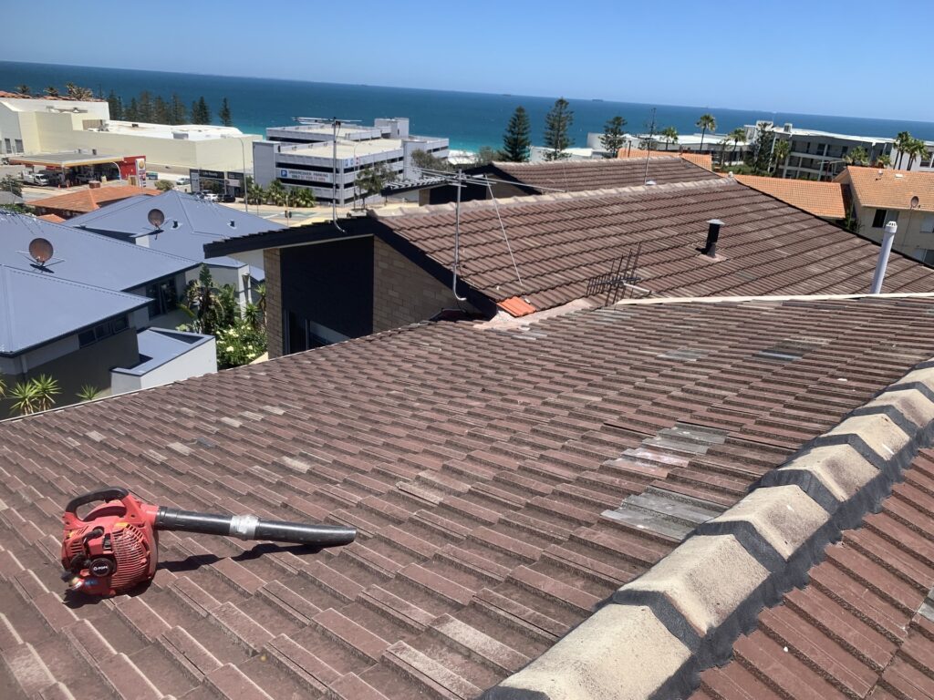 Strata roof repoint, Scarborough